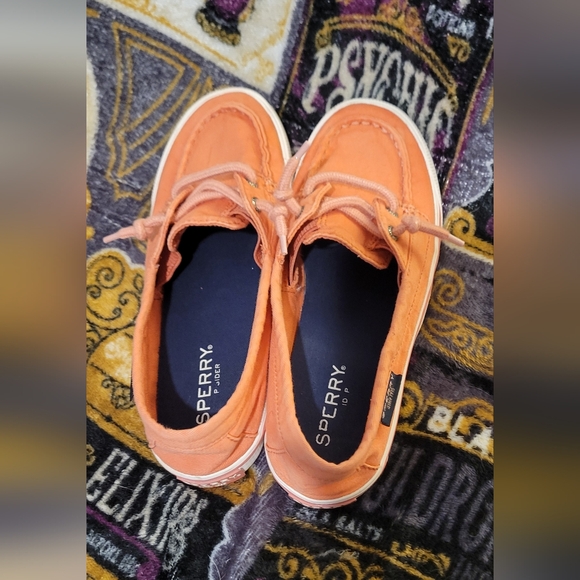 Sperry Shoes - Picture 3 of 4
